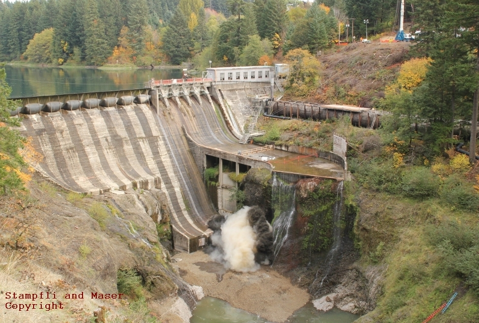  Initial blast-- breach of Condit Dam 10/26/2011